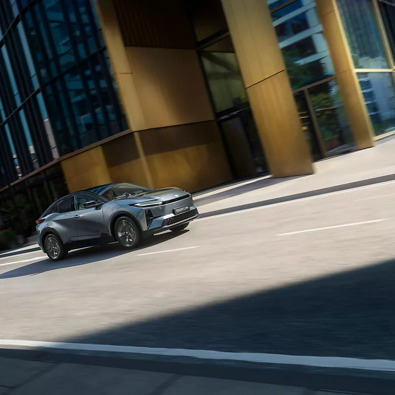 CHRP0012a_26_WEB_Small-Landscape